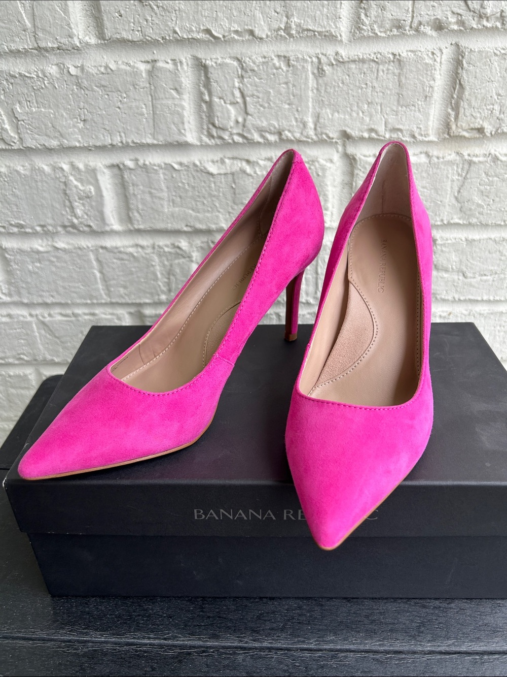 Banana Republic Fuchsia Suede Pointed-Toe Stiletto Pumps